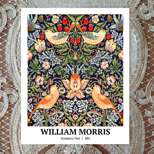 William Morris: Strawberry Thief